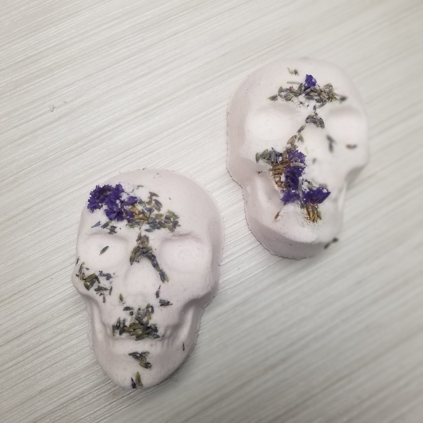 Floral skull bath bombs