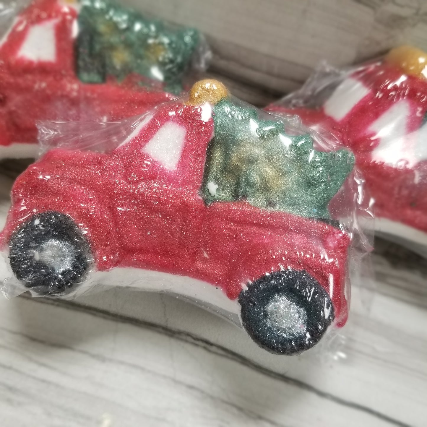 Farmhouse truck with tree bath bomb